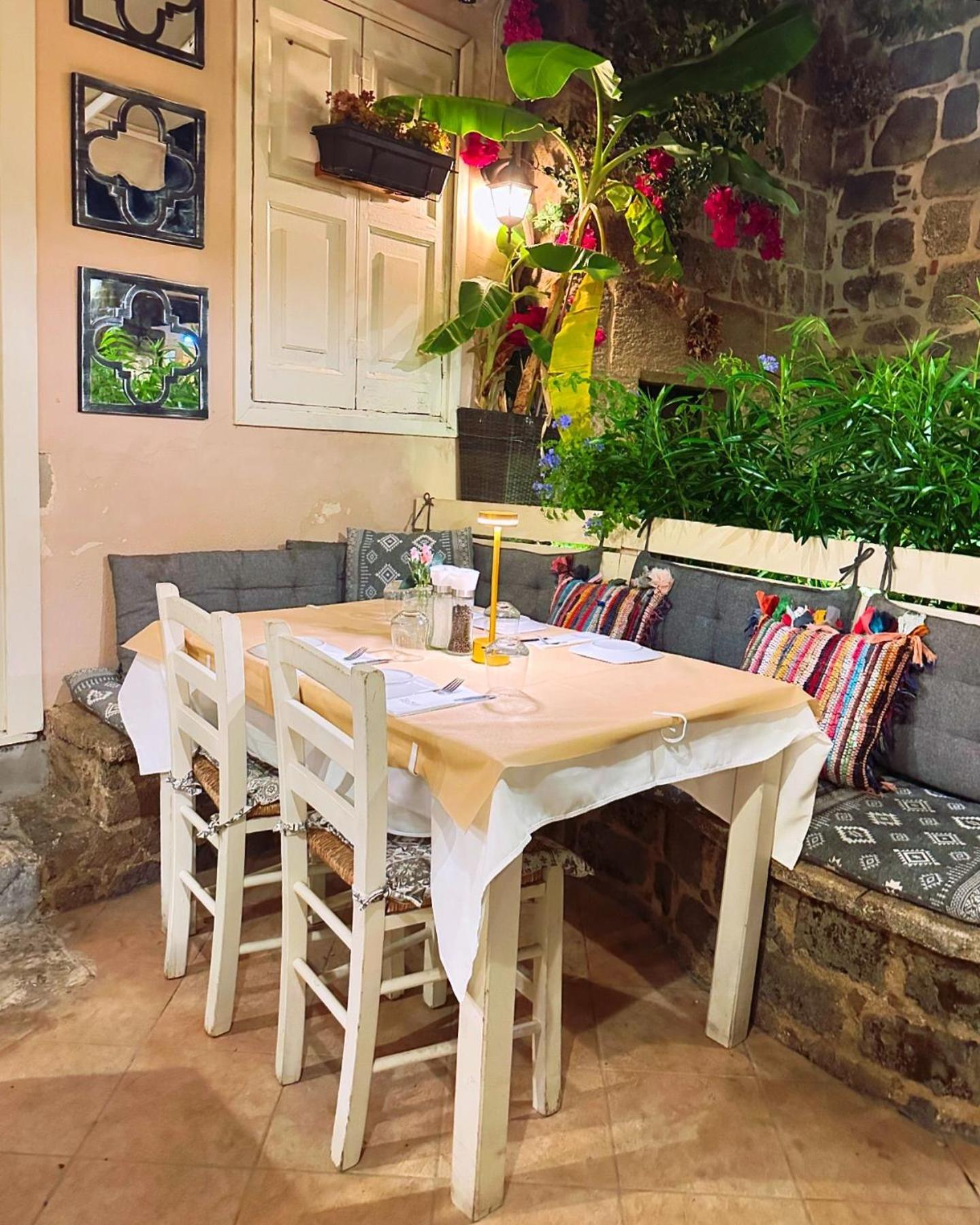 To Rodi Apartments Rhodes City Bagian luar foto