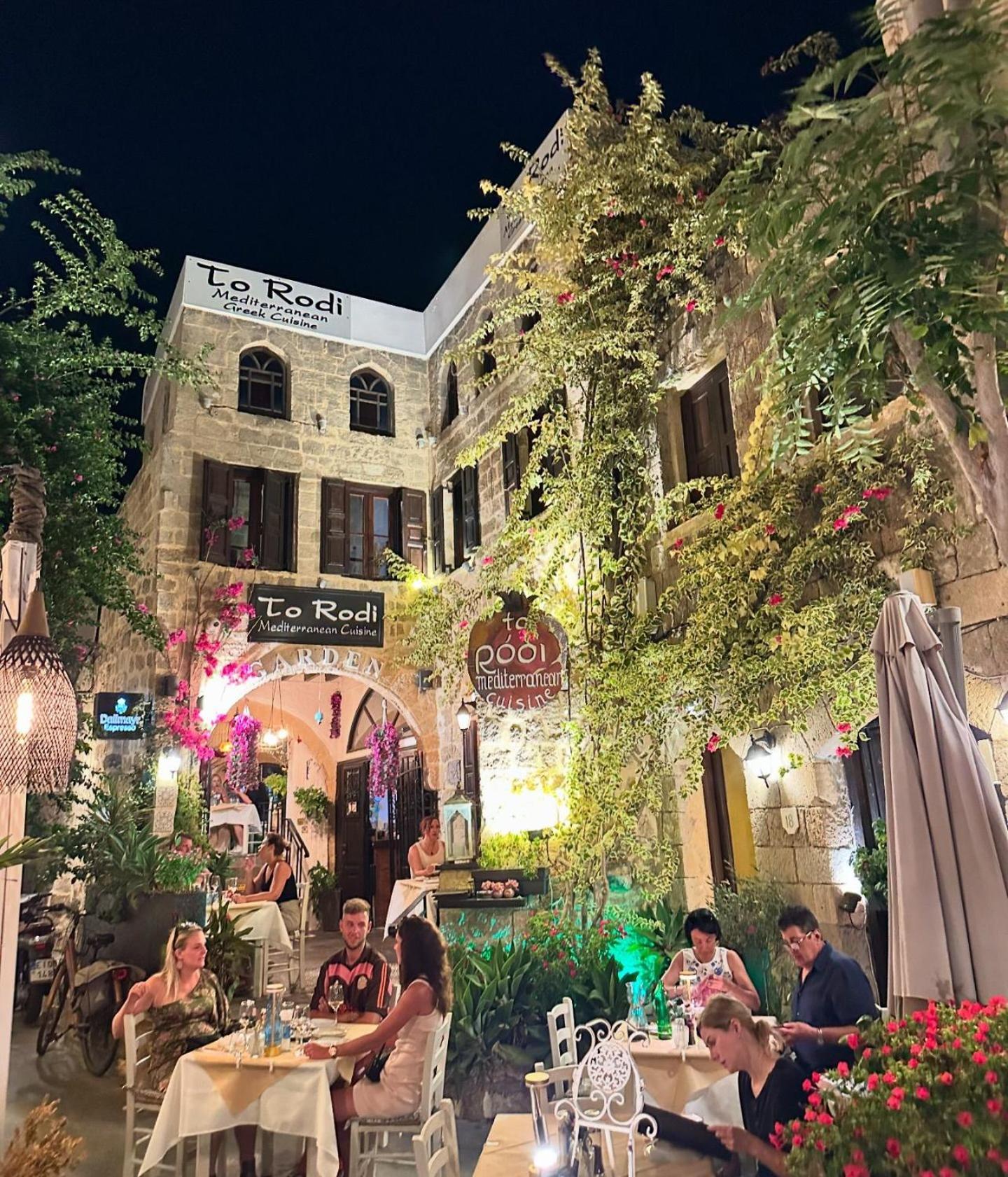 To Rodi Apartments Rhodes City Bagian luar foto